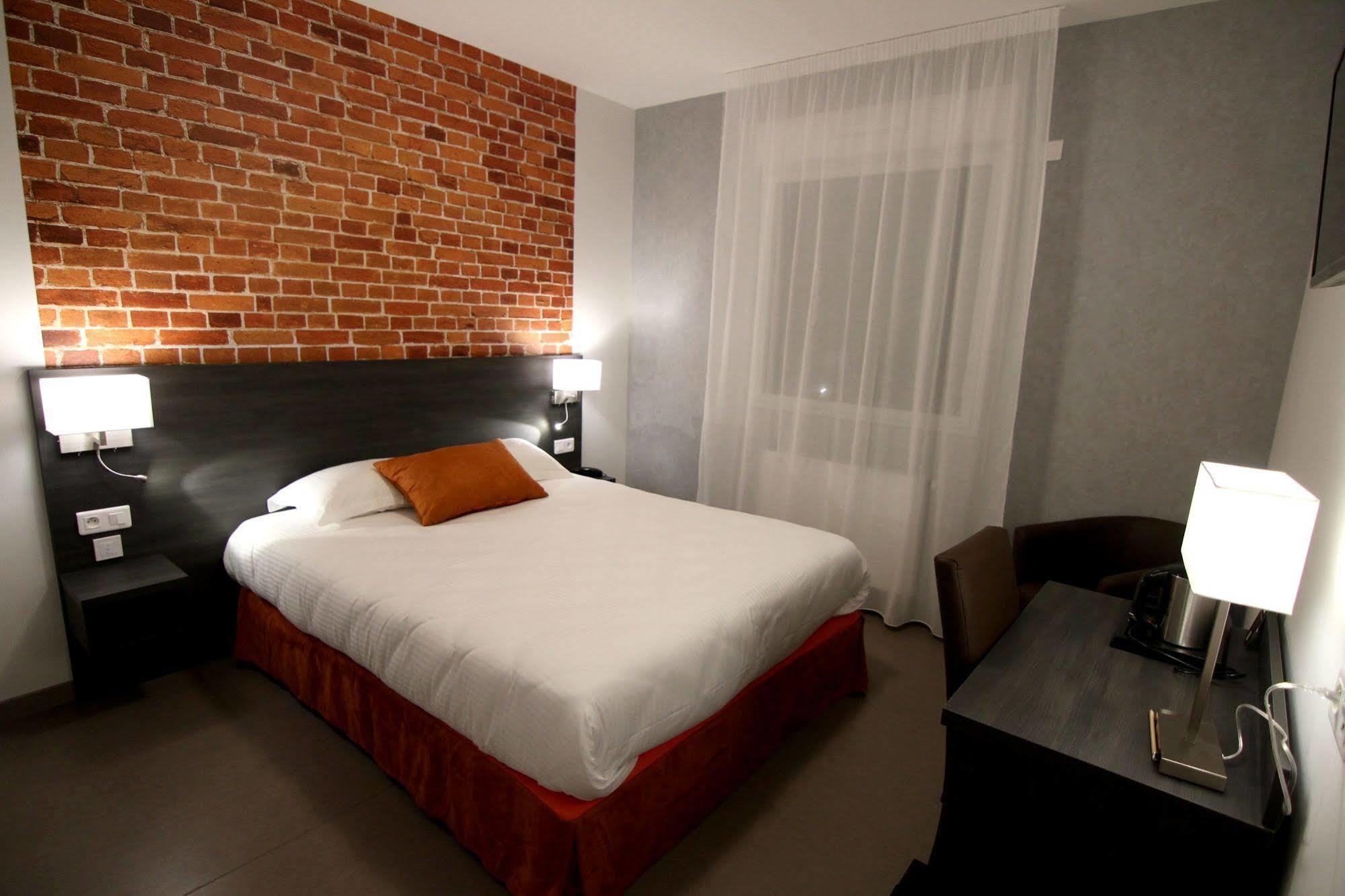 Logis Hotel - La Chambre D'Amiens Dış mekan fotoğraf